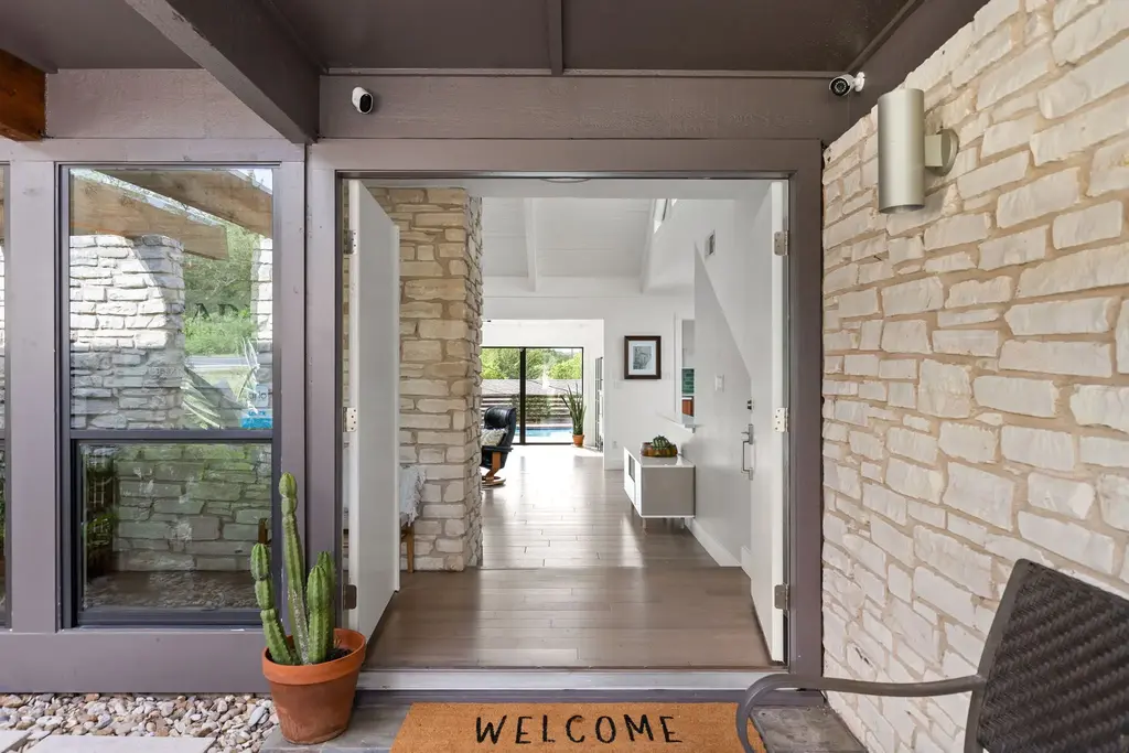 6806 Silvermine Drive, Austin