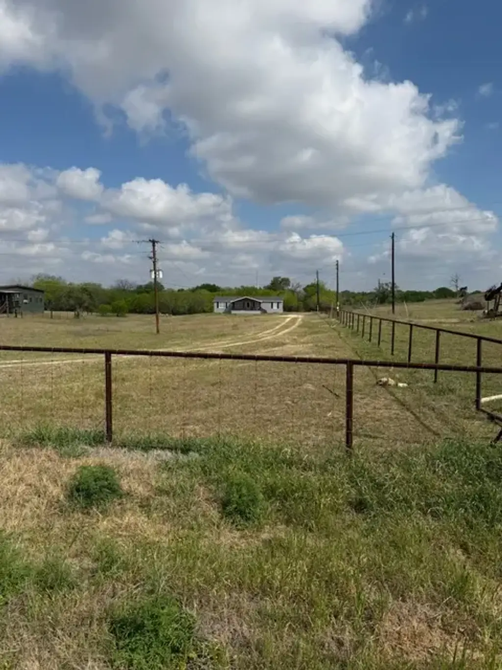 1235 Hoover Street, Luling