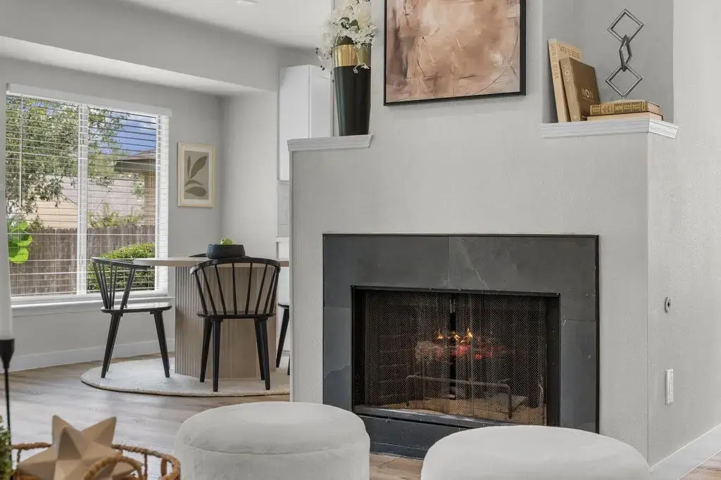 6437 Old Harbor Lane, Austin