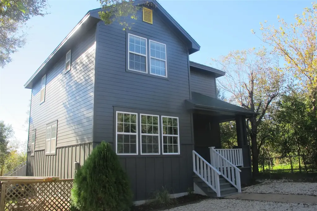 2805 E 22nd Street B, Austin