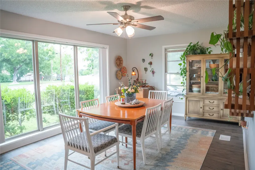 1120 Nix Road, Lampasas