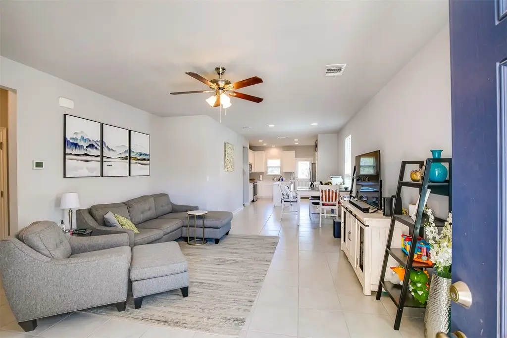 257 Syrah Court, Leander