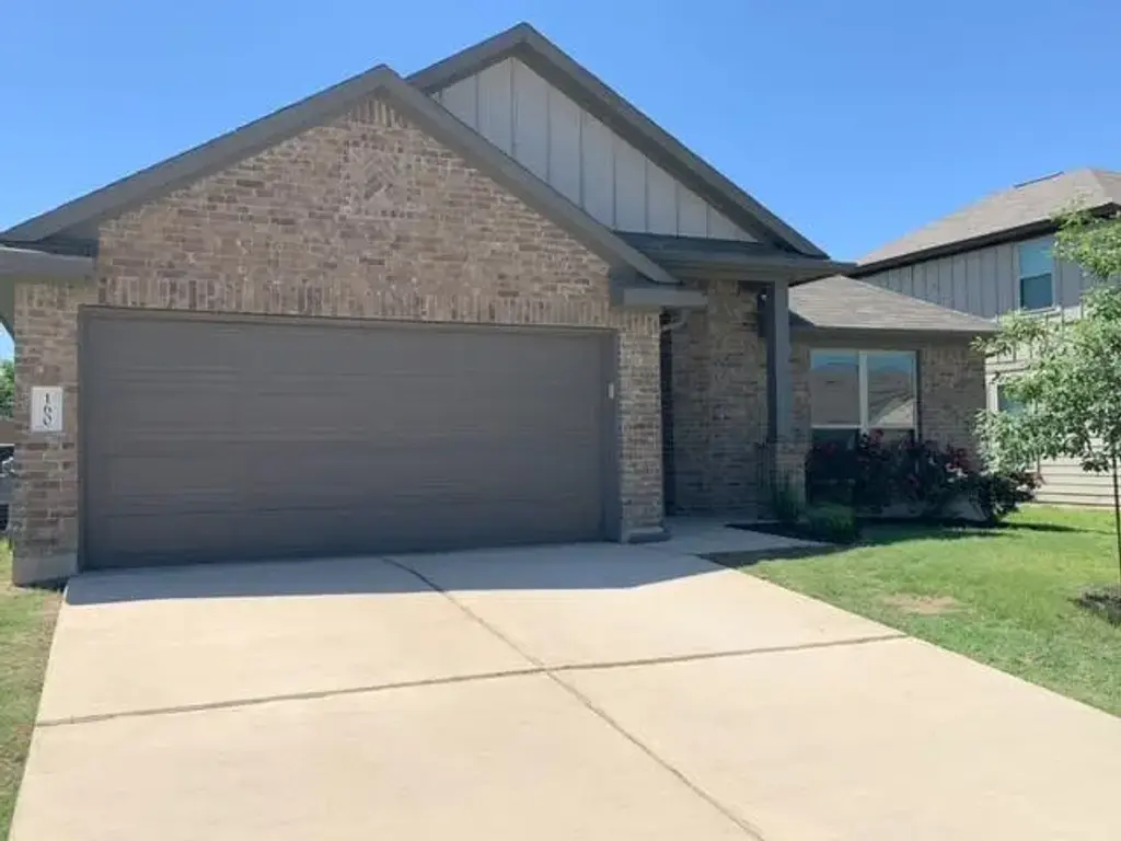 160 Painted Desert Lane, Buda