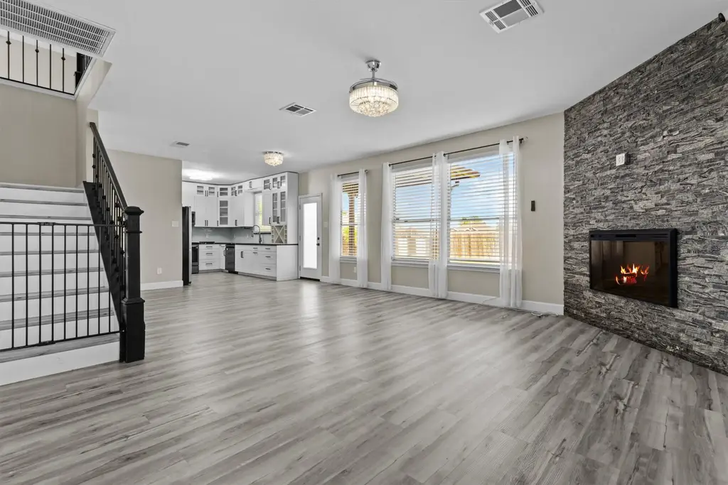 303 Quail Hollow Drive, Hutto