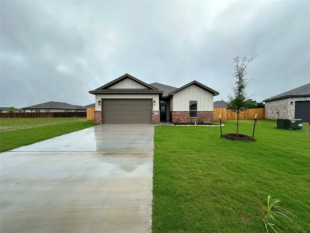 813 Eagle Cross Cove, Salado