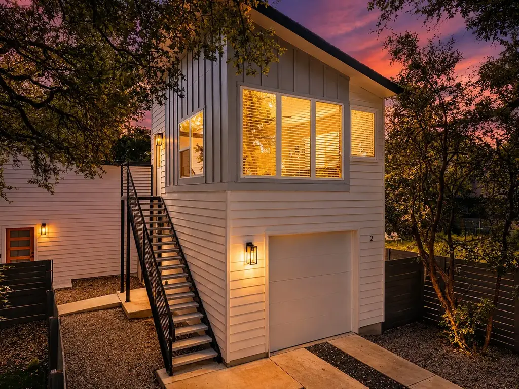 909 Philco Drive 2, Austin