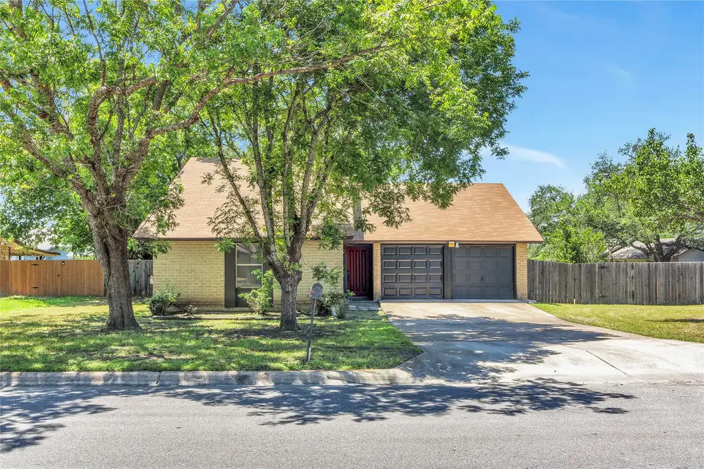 1602 Cushing Park Drive, Round Rock