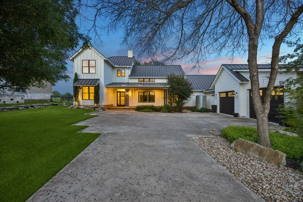 1899 Trebled Waters Trail, Dripping Springs