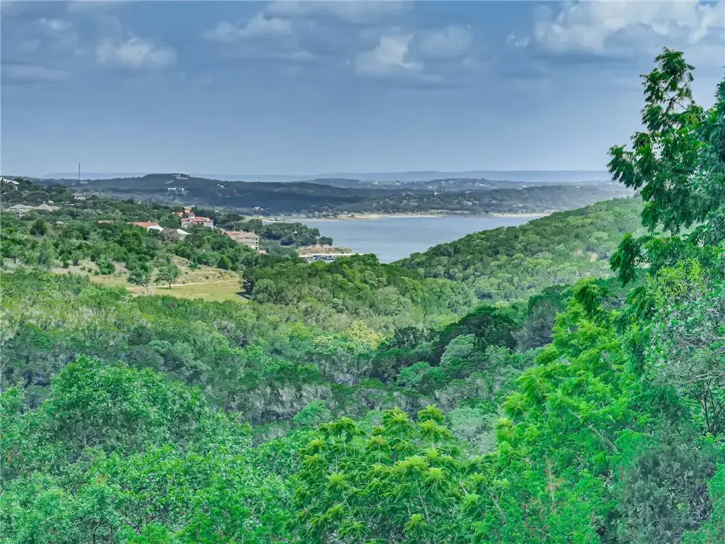 215 Woodlands Court, Lakeway