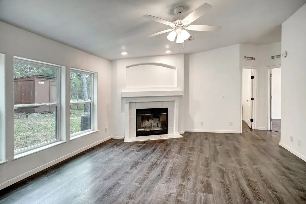 127 Serenity Drive, Bastrop