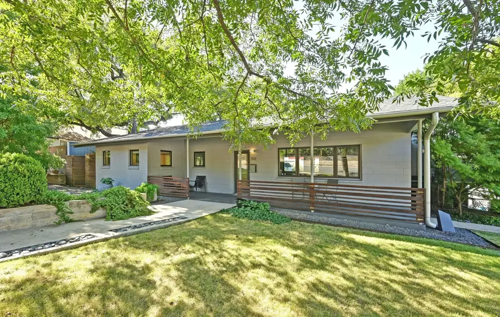 701 Brownlee Circle, Austin