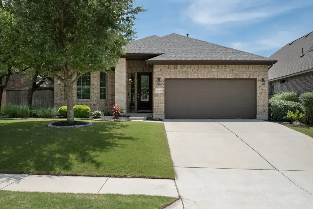 2228 Hilltop Climb Drive, Leander