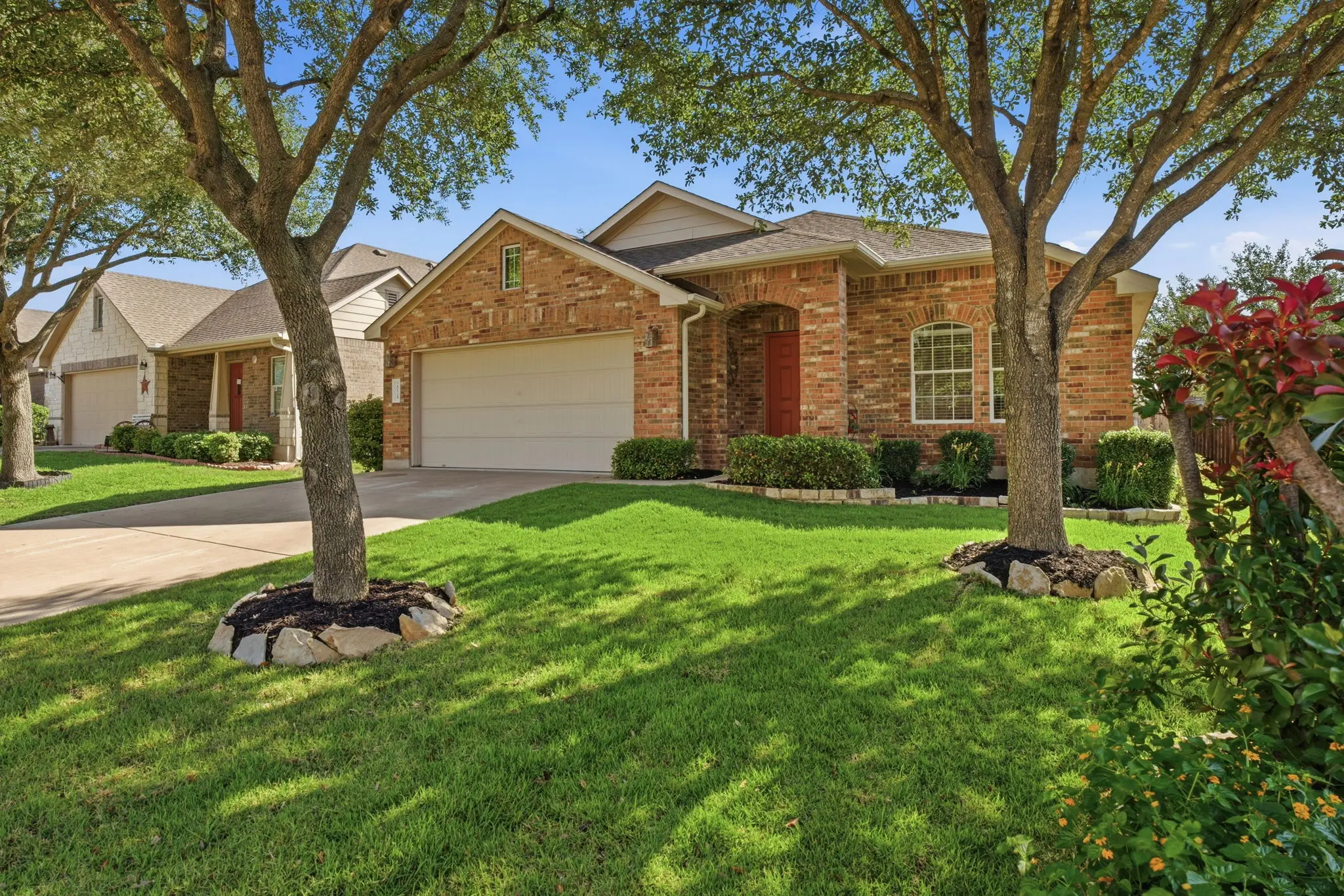 Photo of Listing #3939577