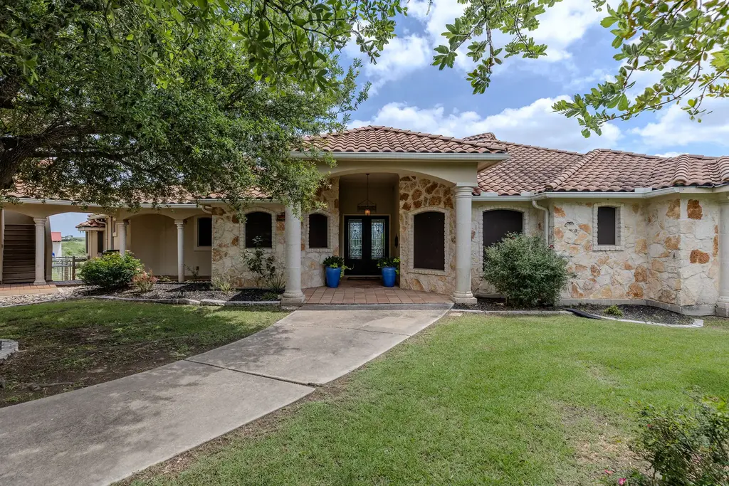 17308 Saint Therese Road, Manor