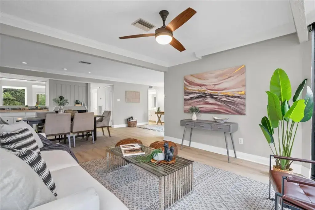 115 World Of Tennis Square, Lakeway