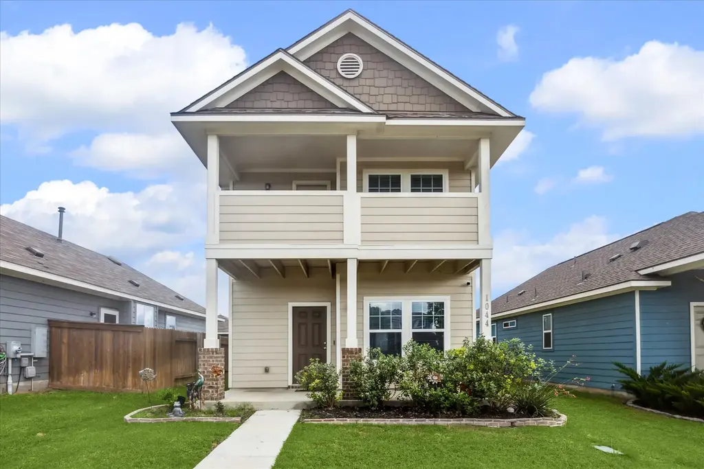 1044 Esplanade Parkway, San Marcos