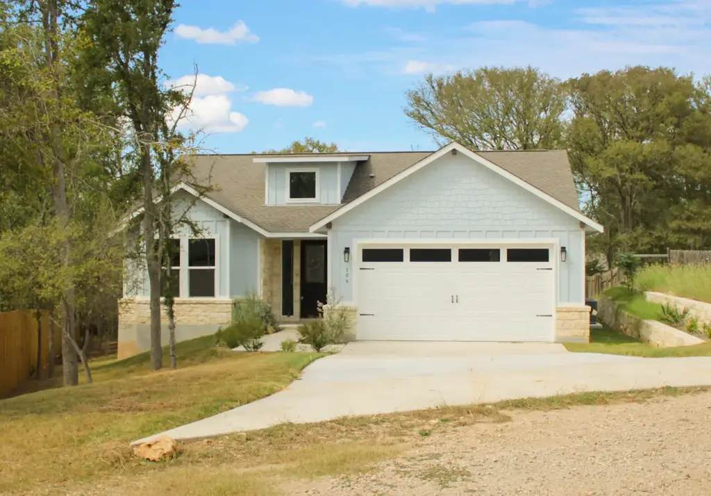 106 Halawa Court, Bastrop