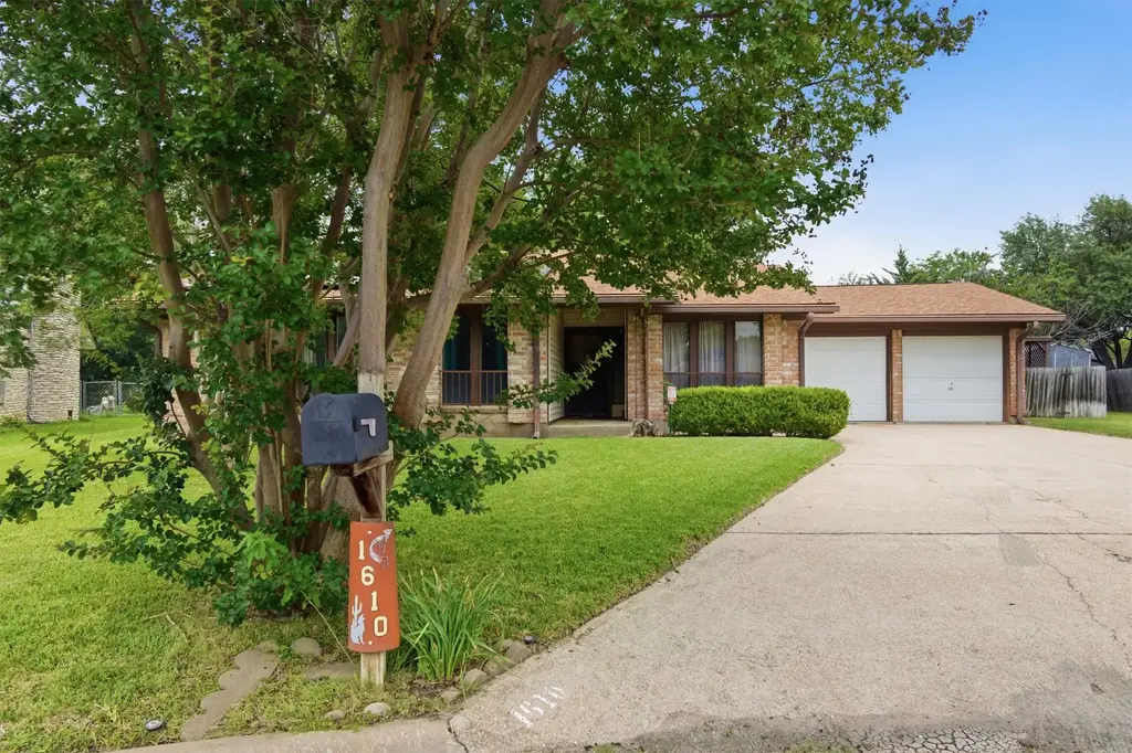 1610 Karen Cove, Round Rock