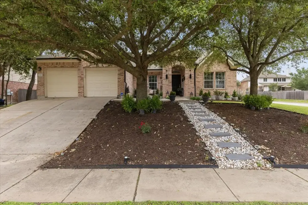 2501 Aspen Meadow Road, Leander
