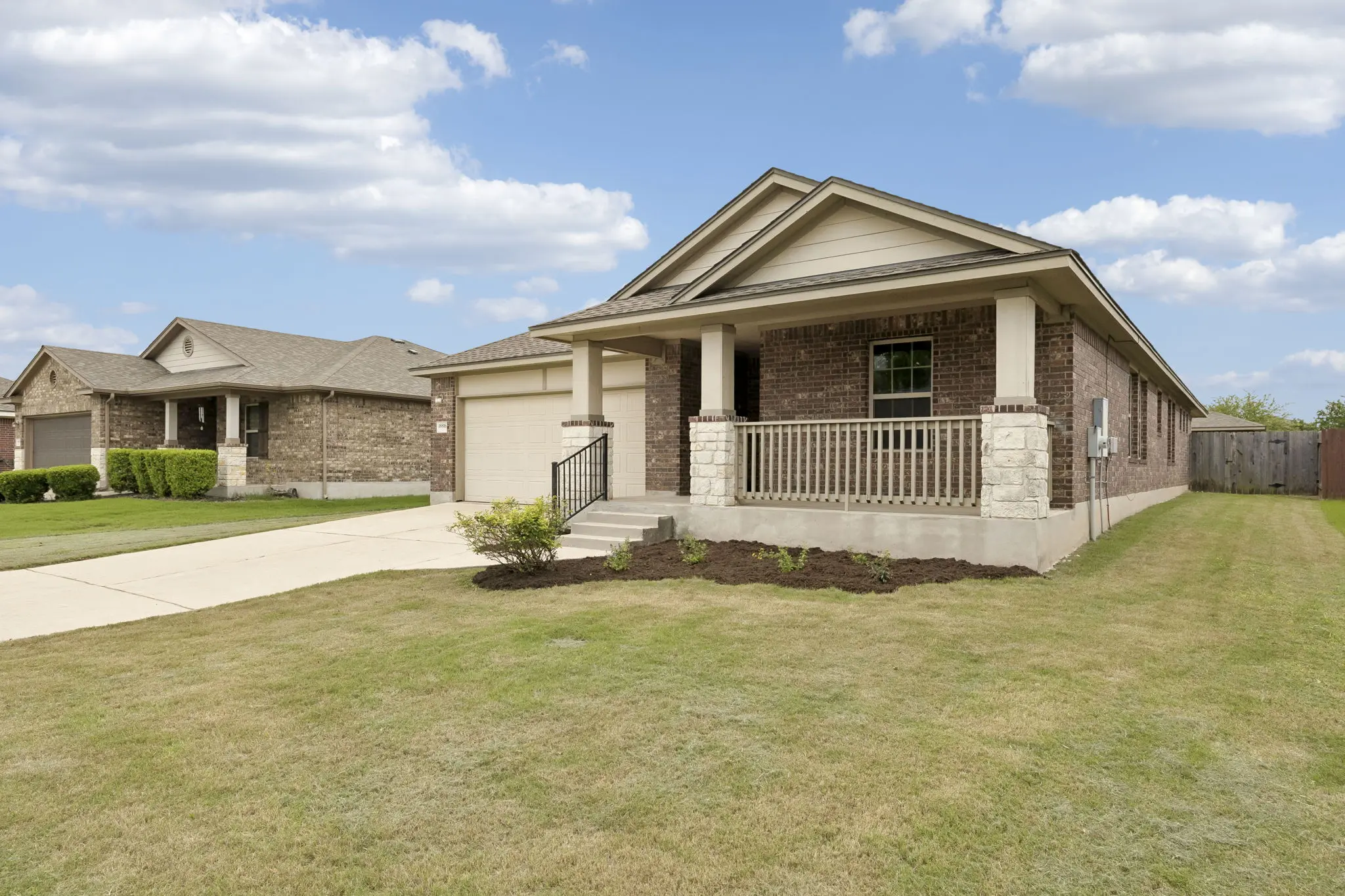 Photo of Listing #3049812