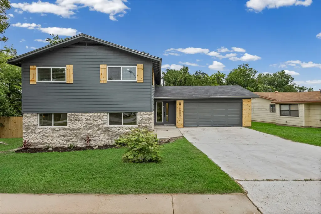 6005 Walnut Hills Drive, Austin