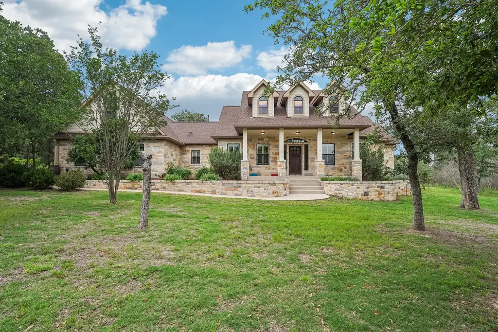 132 Wagon Way, Bastrop