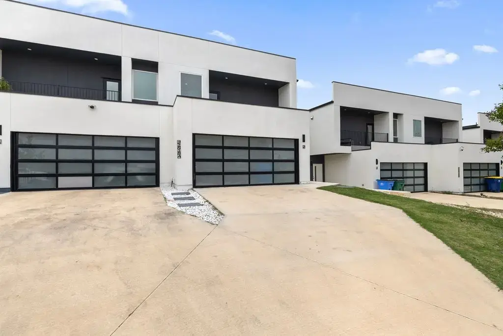21515 Patton Avenue 2, Lago Vista