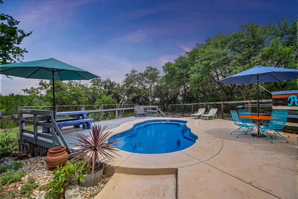 10 Caliche Court, Wimberley