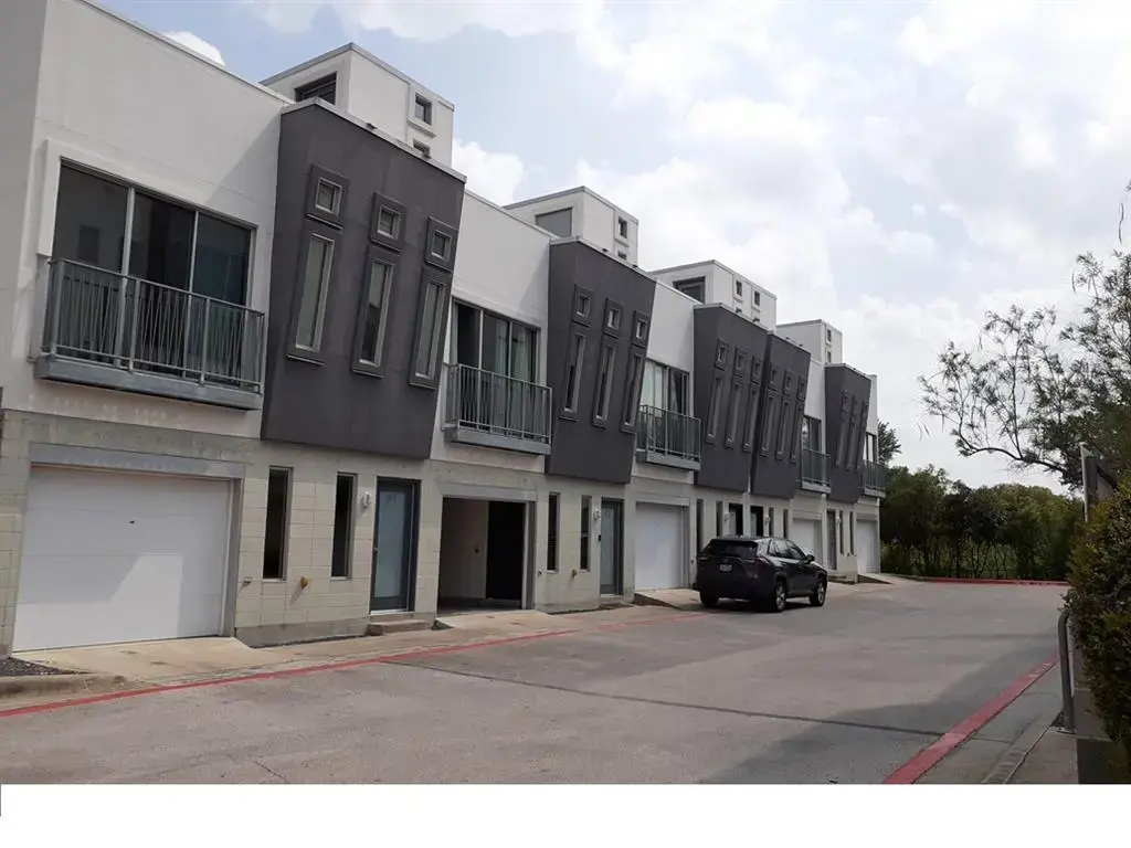 4801 S Congress Avenue P4, Austin