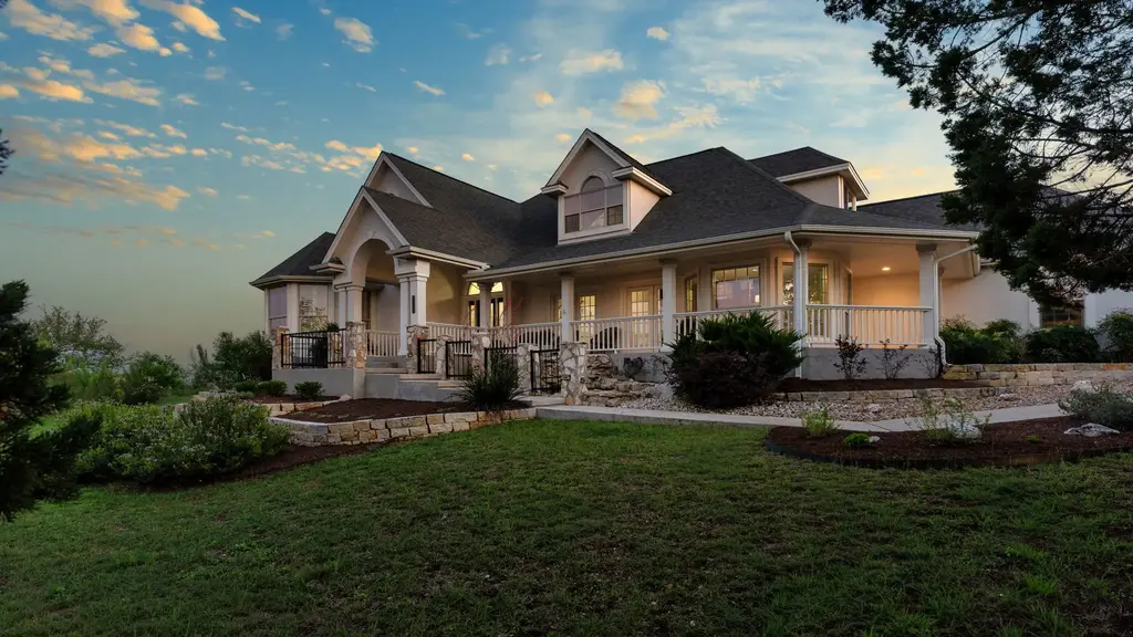 250 Goodnight Trail, Dripping Springs