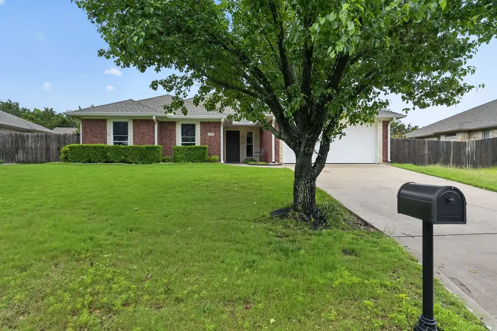 1507 E Johnson Street, Burnet