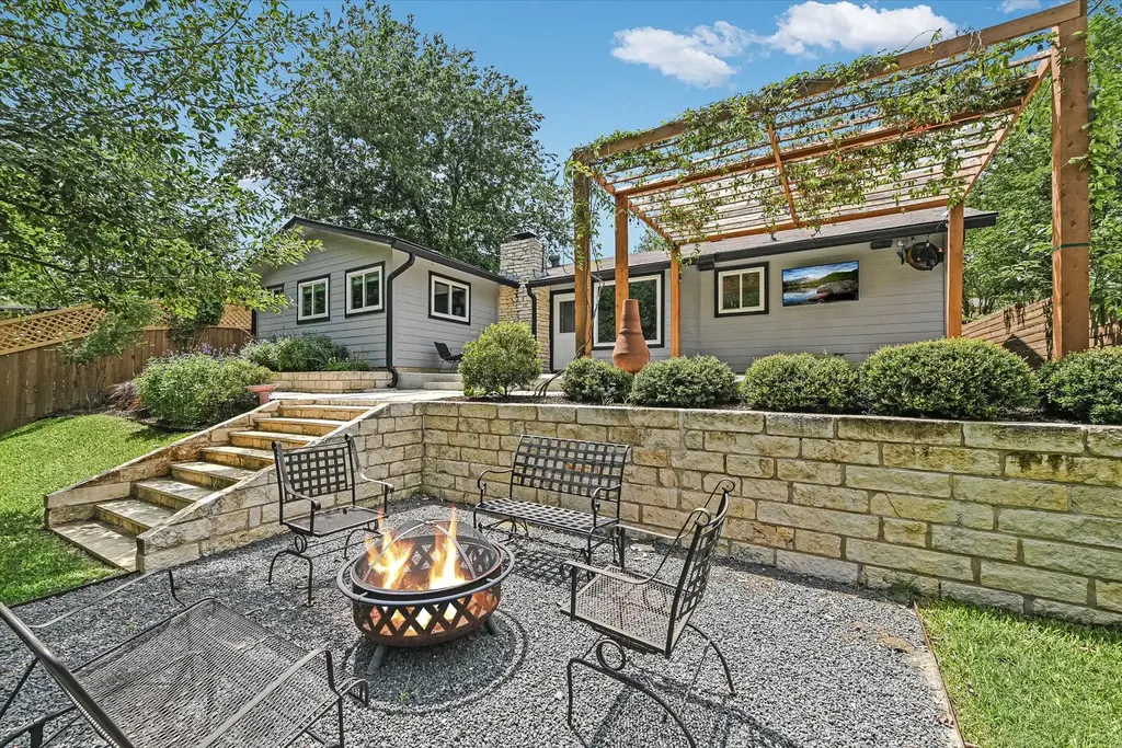 3203 Santa Fe Drive, Austin
