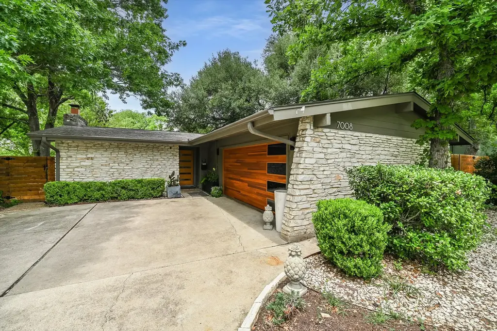 7008 E Shoal Creek Boulevard, Austin