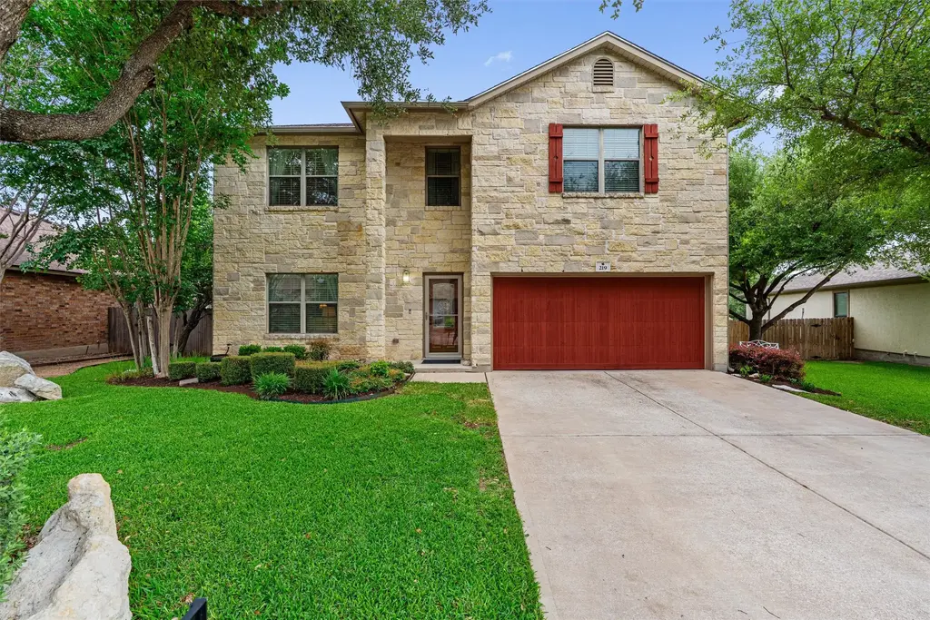 219 Wildwood Drive, Georgetown