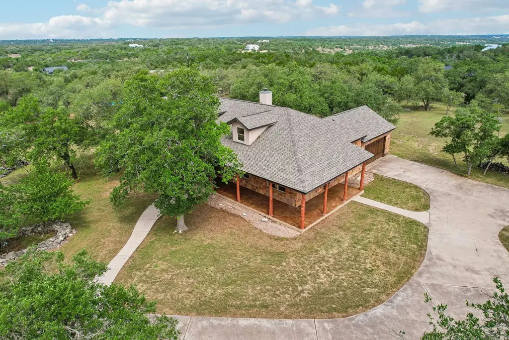 290 Miss Donna Lane, Dripping Springs