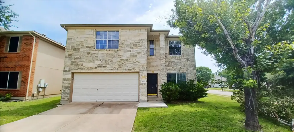 18101 Topsail Street, Manor