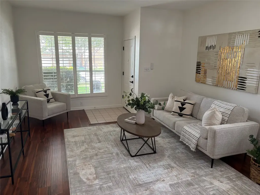 2429a Curry Loop, Round Rock