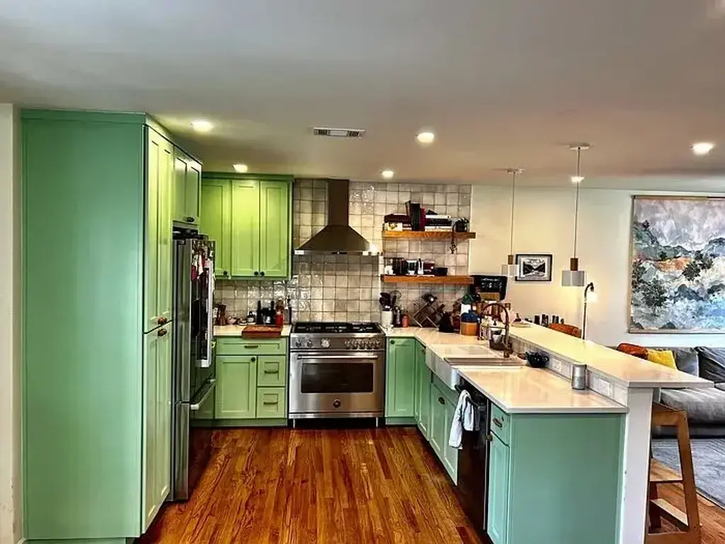 207 W 55th Street, Austin