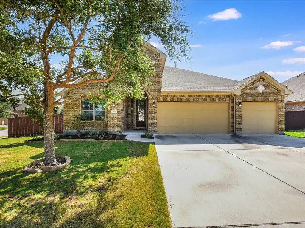 2508 Hilltop Divide Lane, Leander