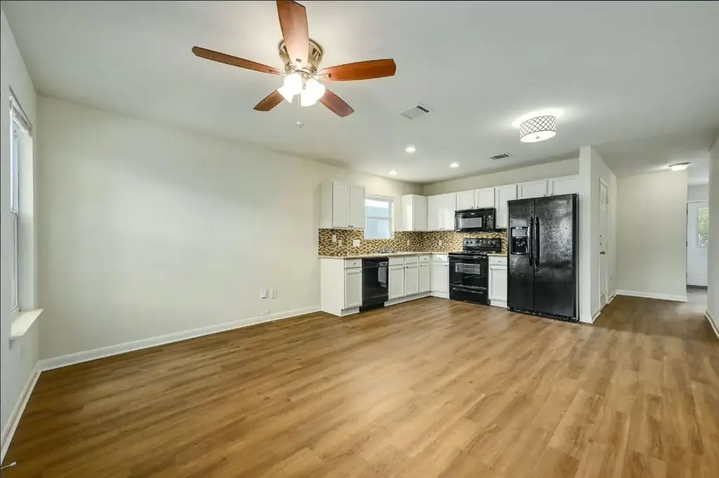 1531 Parkfield Circle, Round Rock