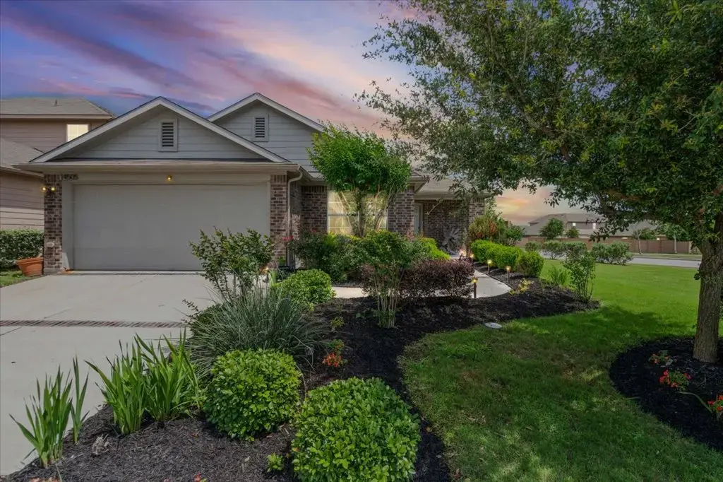 14505 Pernella Road, Manor