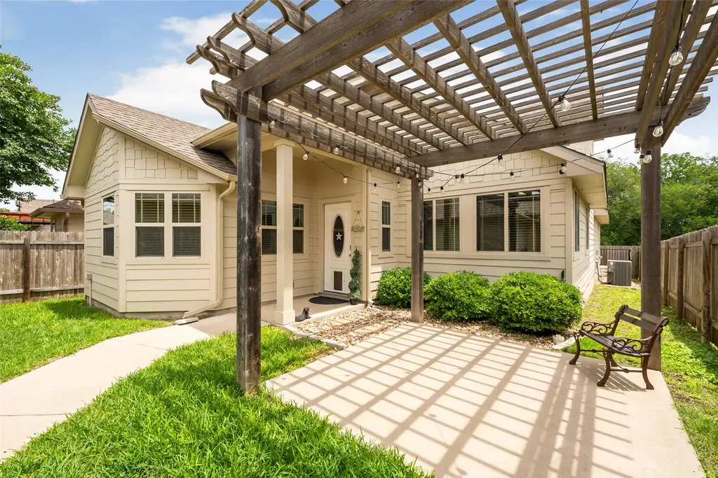 702 Silo Street, San Marcos