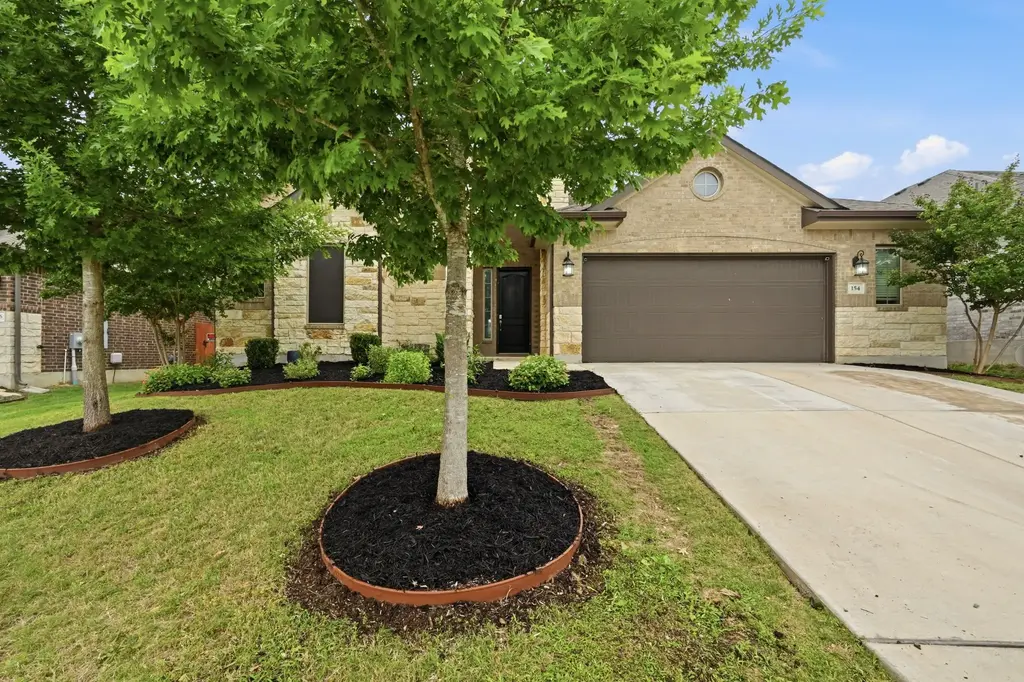 154 Ashleaf Drive, Buda