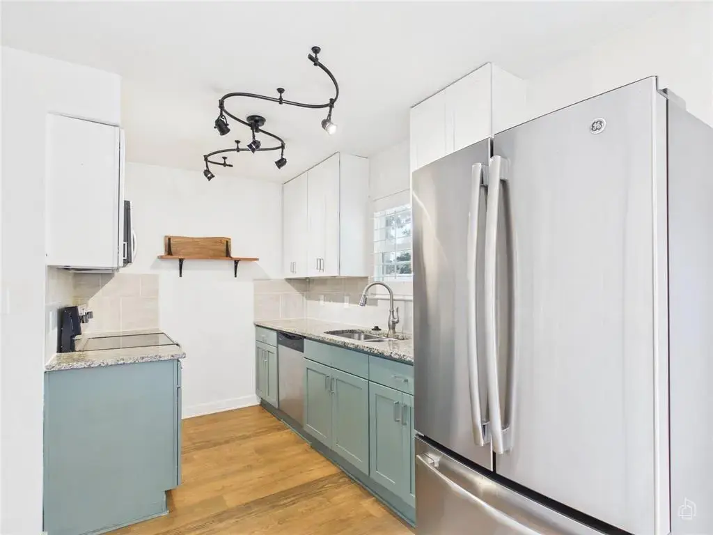 6211 Manor Road 107, Austin