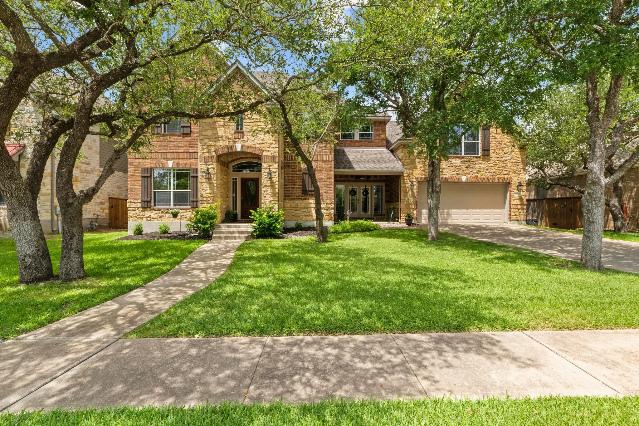 Photo of Listing #1535779