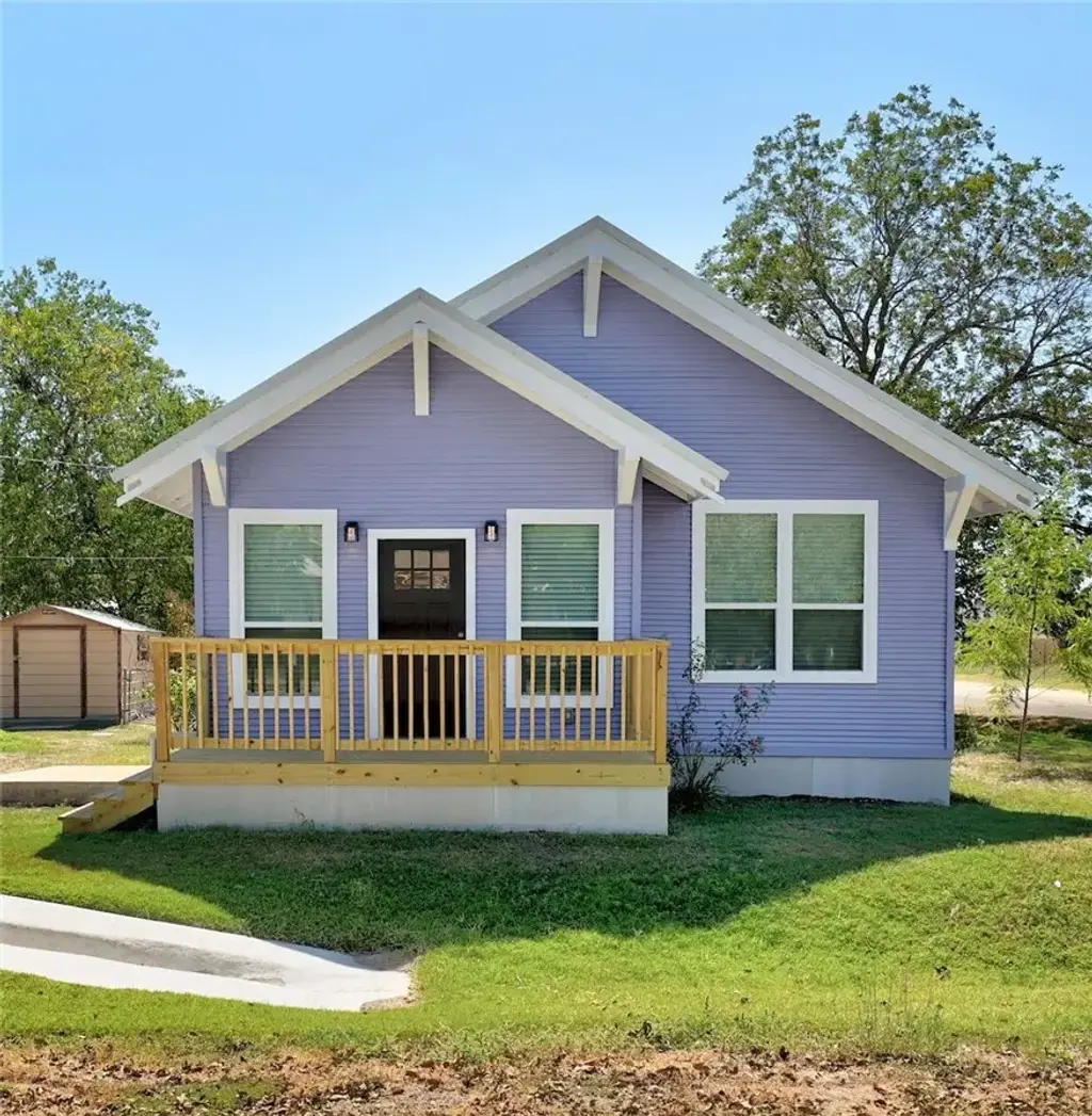 719 W 3rd Street, Taylor