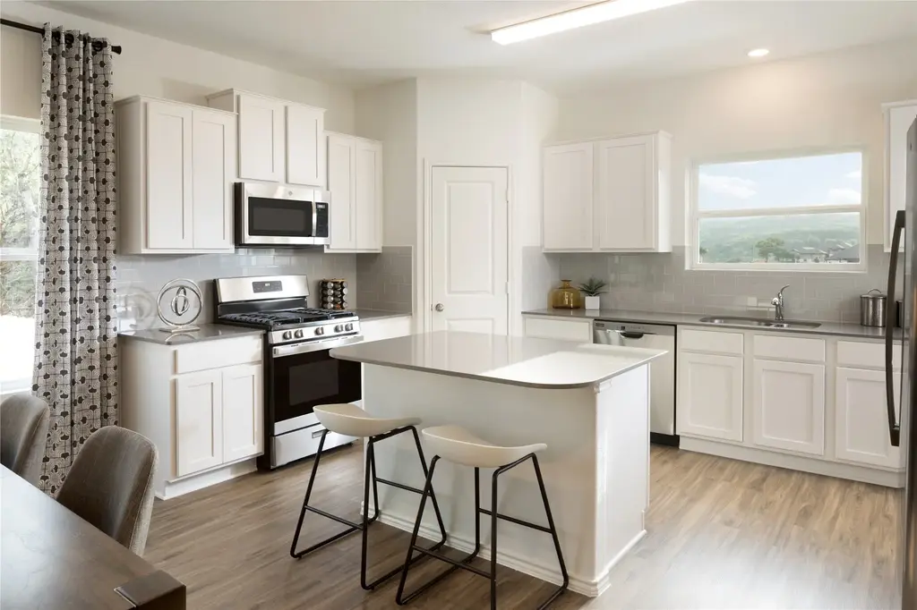 1307 Hermosa Gardens, Georgetown