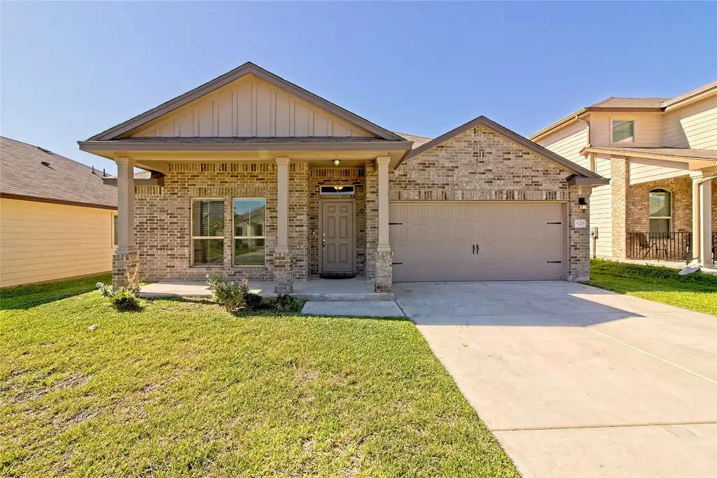 320 Uncle Billy Way, Jarrell