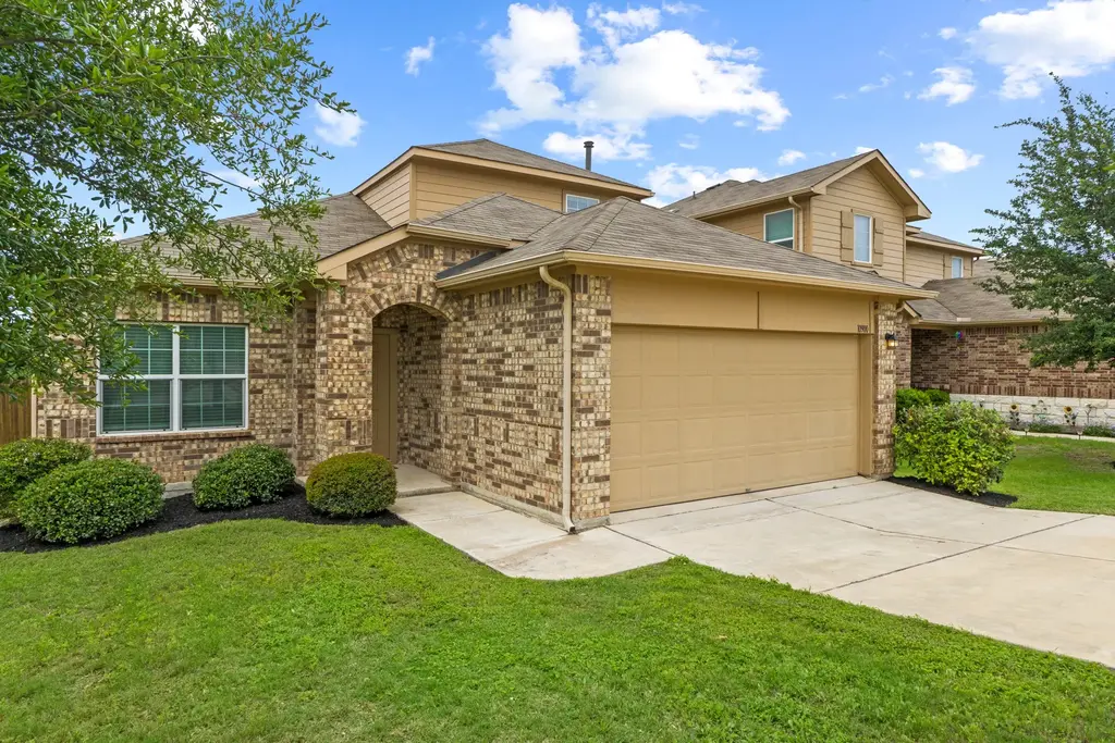 10900 Defender Trail, Austin
