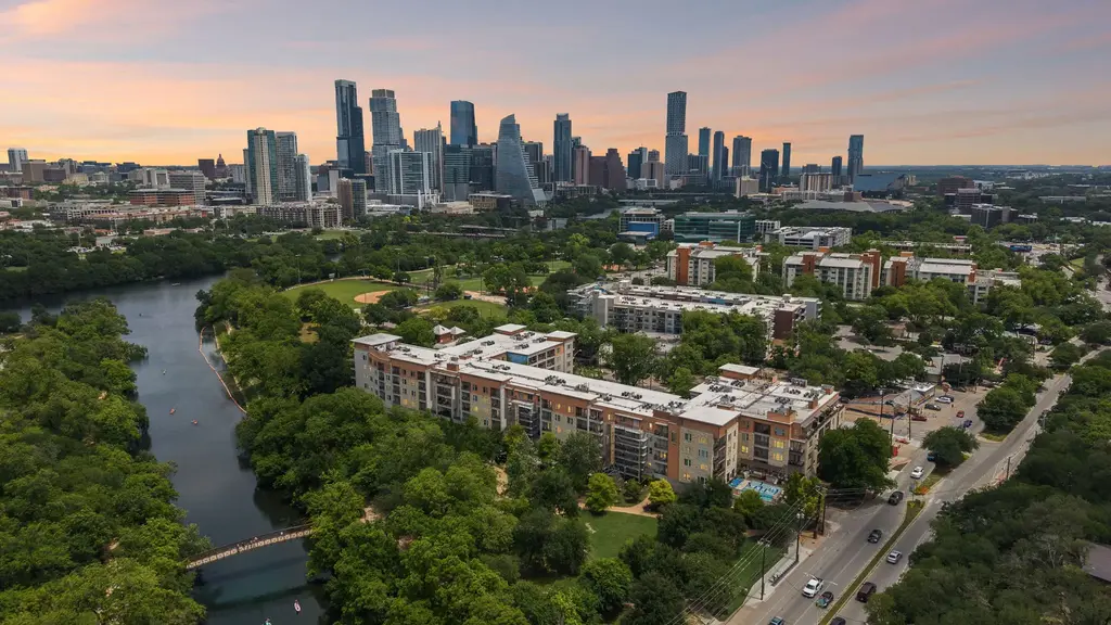 1900 Barton Springs Road 5032, Austin